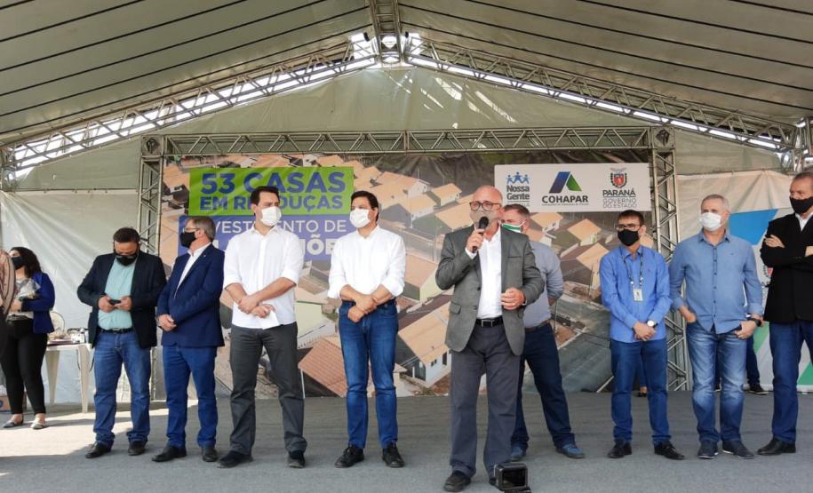 Famílias em vulnerabilidade recebem casas de graça do Estado