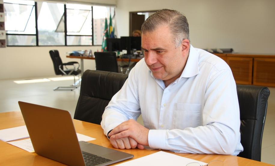 m live do Conselho Estadual dos Direitos da Mulher, Ney Leprevost dá início à campanha Outubro Rosa da Secretaria da Justiça