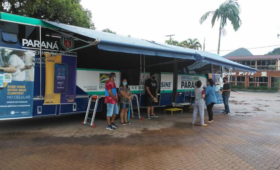 Ônibus do “Emprega Mais Paraná” vai atuar nas costas Oeste e Norte em Janeiro