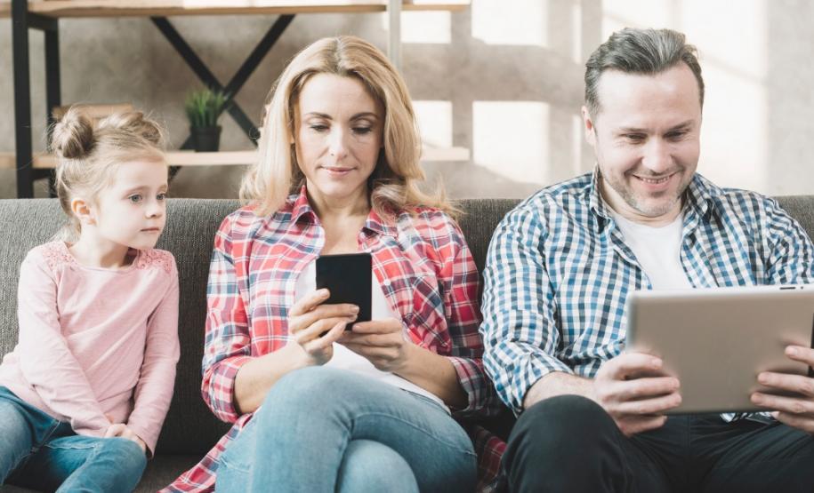 Força-Tarefa Infância Segura da Secretaria de Justiça e Polícia Científica realizam conscientização sobre a internet segura