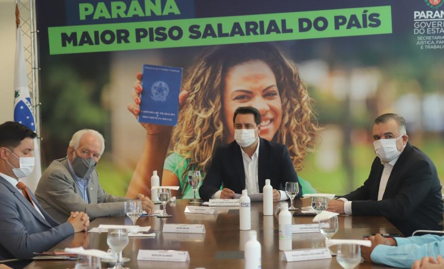 Novo salário mínimo regional entra em vigor no Paraná