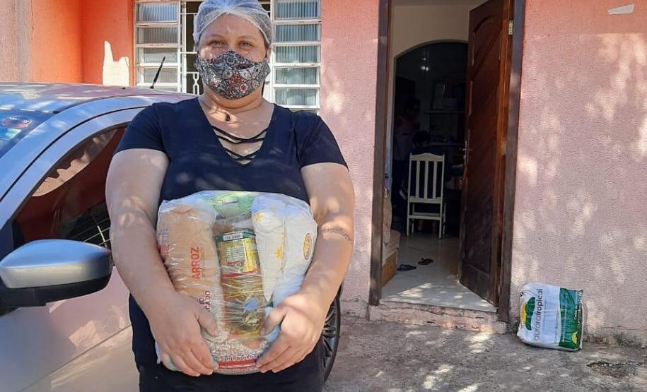 Cestas doadas no “Dia de Solidariedade” são entregues em vilas de Curitiba e Região Metropolitana