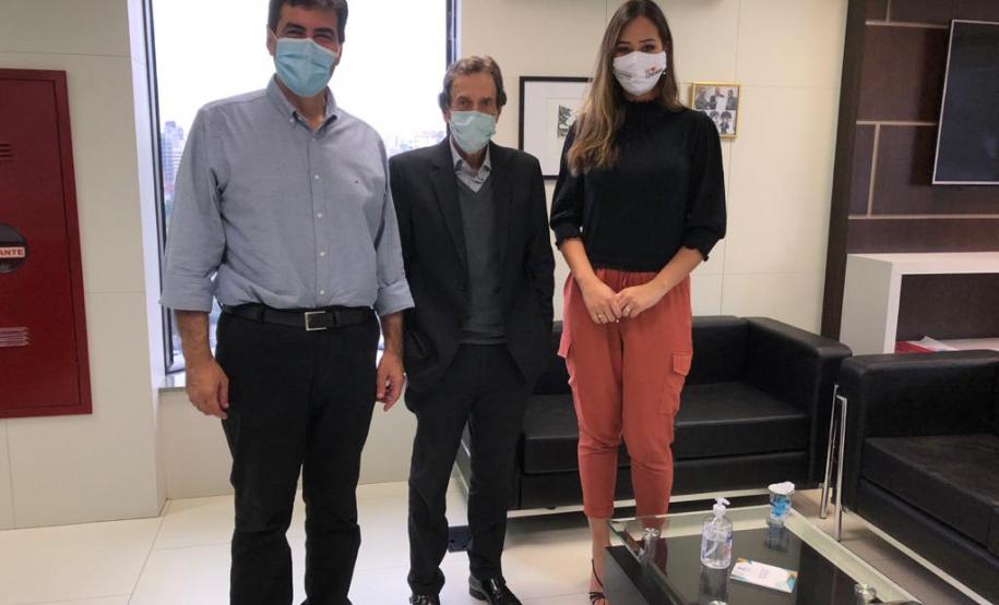 Secretaria de Justiça, Família e Trabalho recebe a visita do prefeito de Londrina e da prefeita de São Mateus do Sul