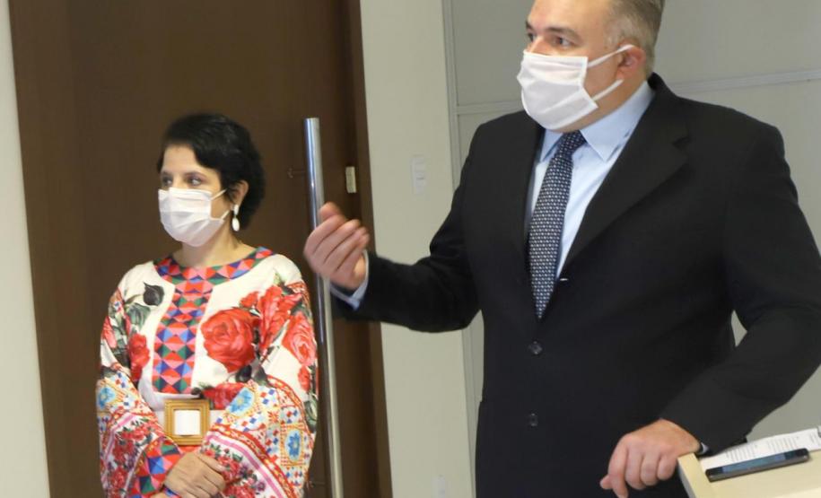 Governador formaliza Orçamento Criança. A iniciativa da secretaria de Justiça é pioneira no Brasil