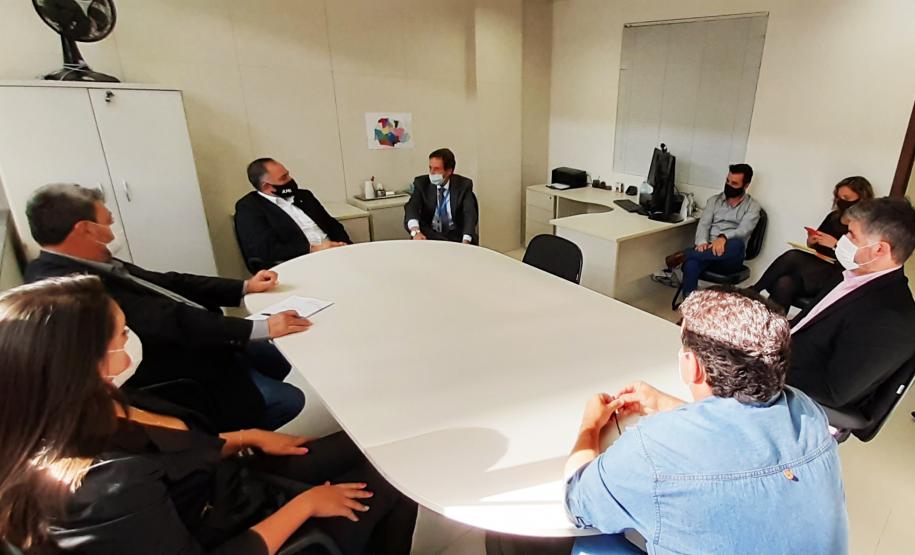 Secretaria da Justiça recebe visita dos prefeitos de Esperança Nova, Nova Cantu, Cânidido de Abreu e Lindoeste