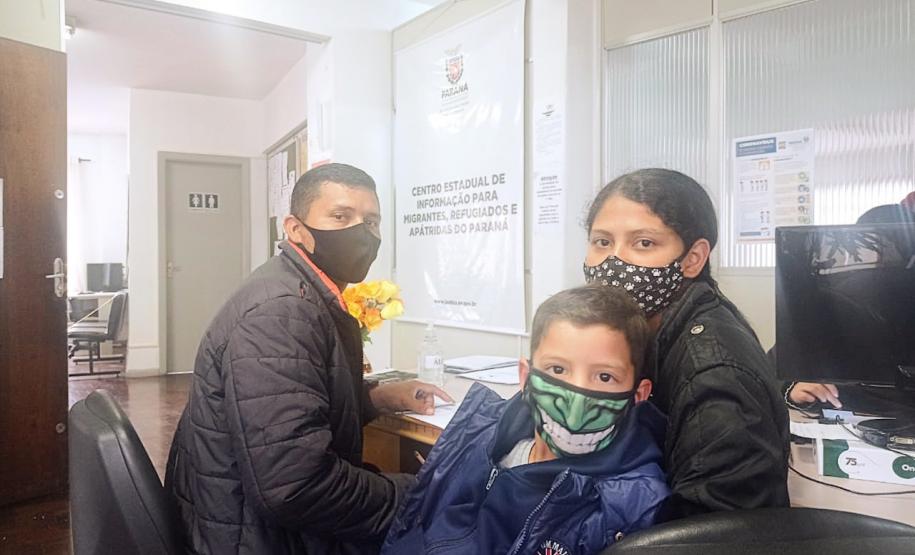 Centro de Informações para Migrantes e Refugiados já atendeu mais de 13 mil pessoas na gestão de Ratinho Junior e Ney Leprevost