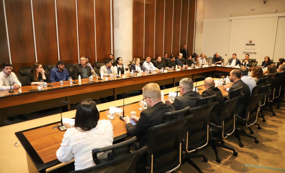 Estado discute medidas para regionalizar o sistema socioeducativo do Paraná