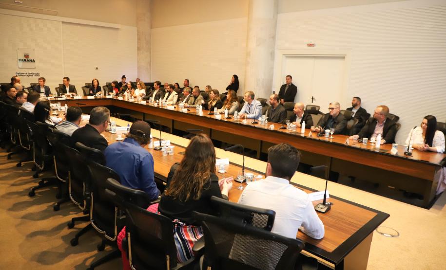 Estado discute medidas para regionalizar o sistema socioeducativo do Paraná