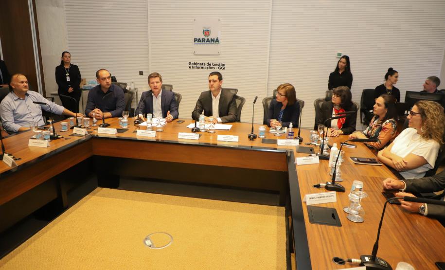 Estado discute medidas para regionalizar o sistema socioeducativo do Paraná