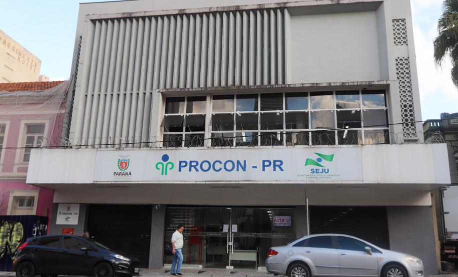Procon-PR multa Cinesystem em R$ 100 mil por prática irregular na cobrança de ingressos