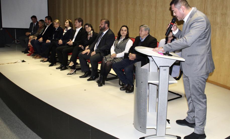 Governo do Estado empossa 40 novos servidores de saúde para o sistema socioeducativo