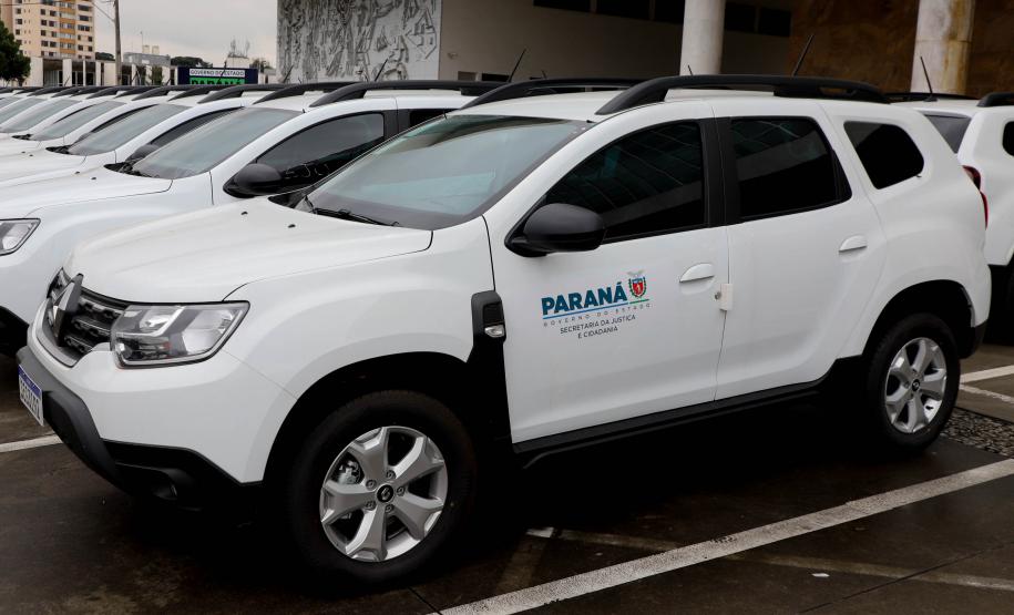 Governo do Estado entrega 30 novos veículos para o sistema de socioeducação