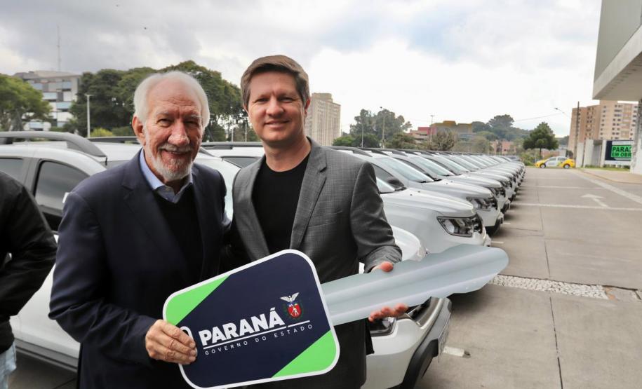 Governo do Estado entrega 30 novos veículos para o sistema de socioeducação