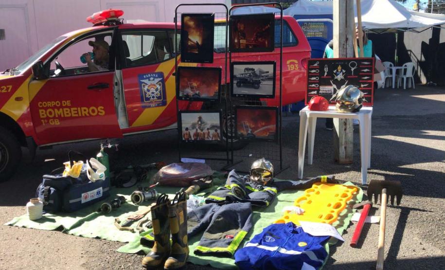 Governo do Estado e Prefeitura de Curitiba levaram feira de serviços ao Parolin