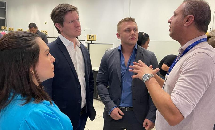 Mutirão de emprego para migrantes atendeu mais de 500 pessoas em Curitiba