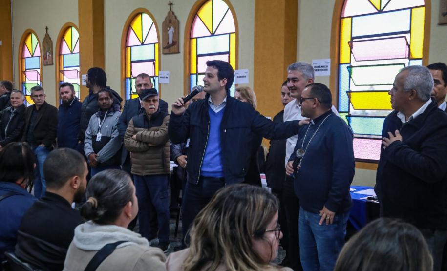 Ação de Cidadania faz mais de 2,6 mil atendimentos em um dia, no Tatuquara, em Curitiba