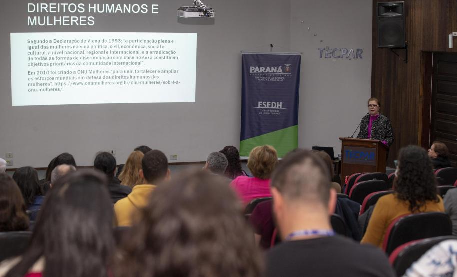 Tecpar capacita 80 colaboradores com curso de Direitos Humanos