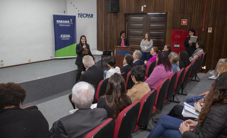 Tecpar capacita 80 colaboradores com curso de Direitos Humanos