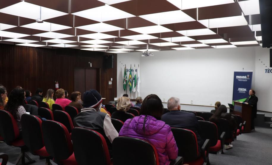 Tecpar capacita 80 colaboradores com curso de Direitos Humanos