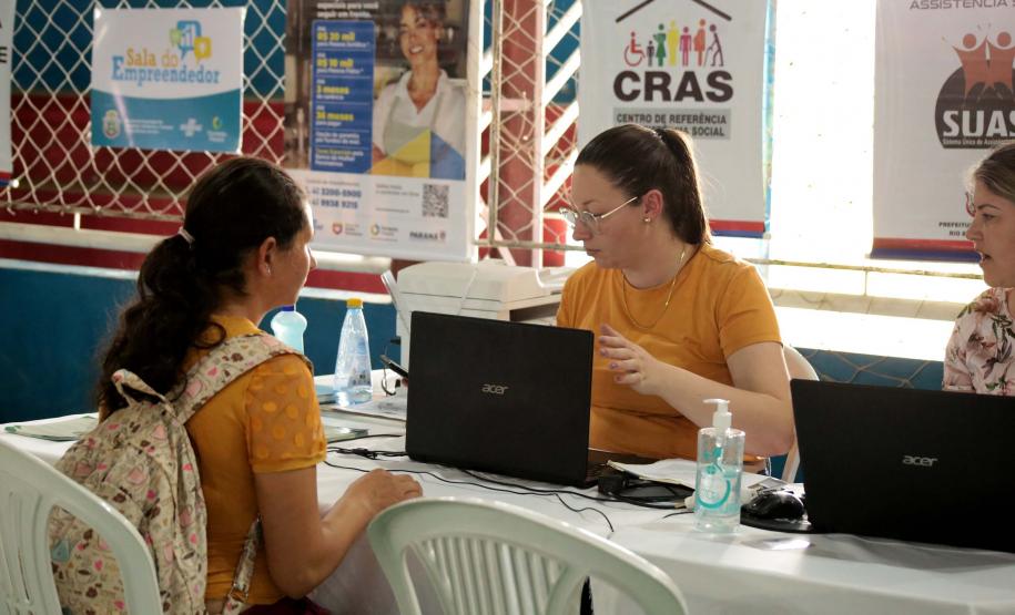 Paraná em Ação de Rio Branco do Ivaí facilitou acesso a programas sociais do Estado