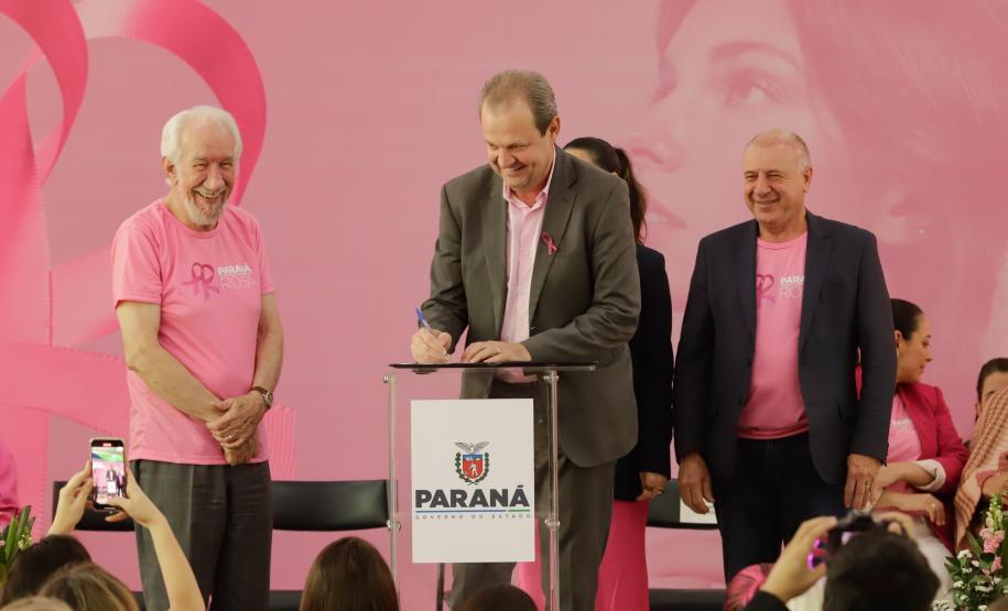 Paraná Rosa encerra com lançamento de edital para pesquisa voltado a mulheres com câncer de mama
