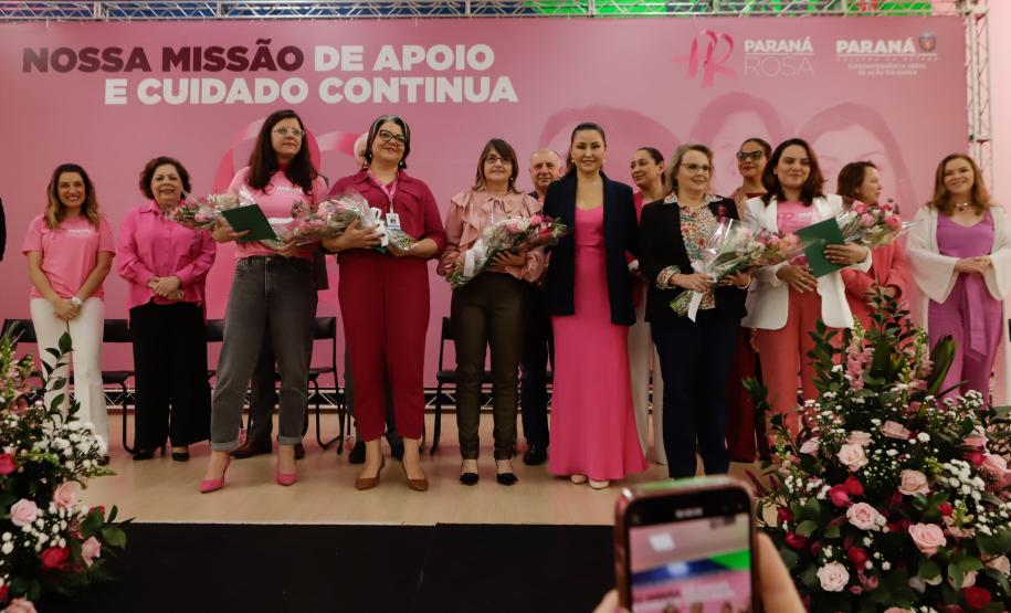 Paraná Rosa encerra com lançamento de edital para pesquisa voltado a mulheres com câncer de mama
