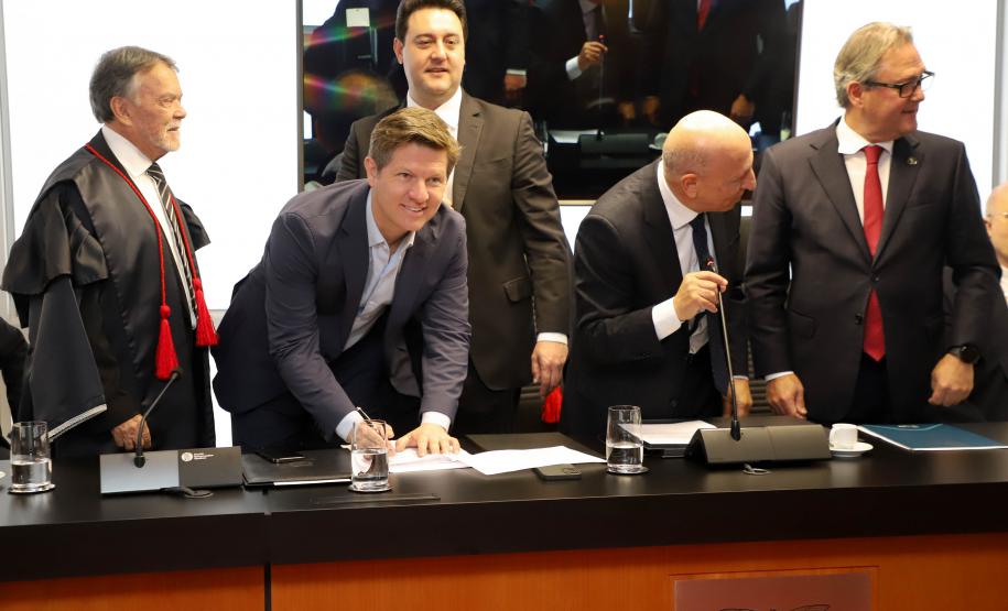 Paraná terá plano para formação em direitos humanos de agentes de Justiça e Segurança Pública