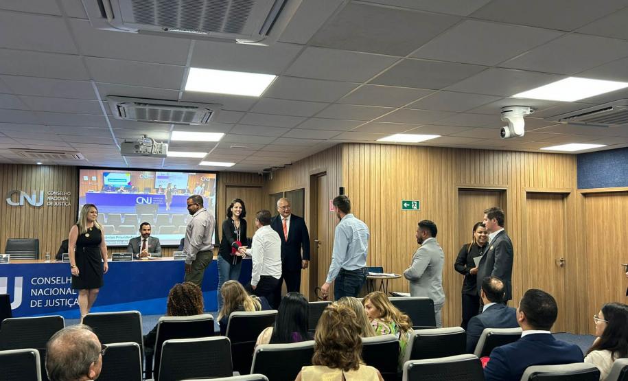 Projeto de cultivo de abelhas em Cense do Paraná é reconhecido em premiação do CNJ
