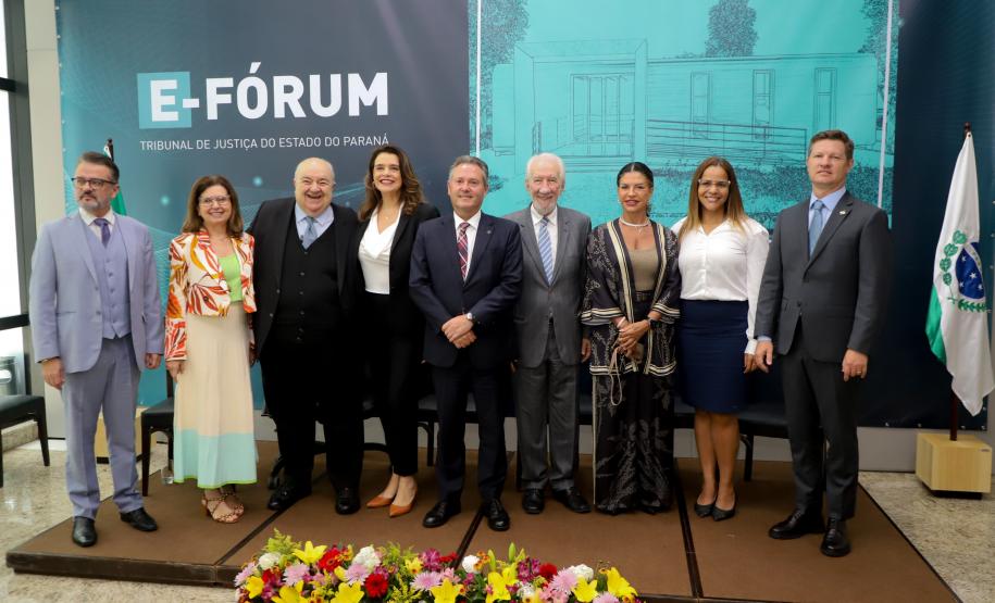 Santin Roveda participa do lançamento do E-Fórum pelo TJPR