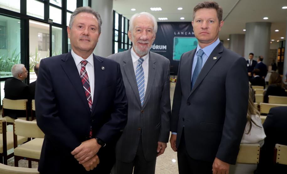 Santin Roveda participa do lançamento do E-Fórum pelo TJPR