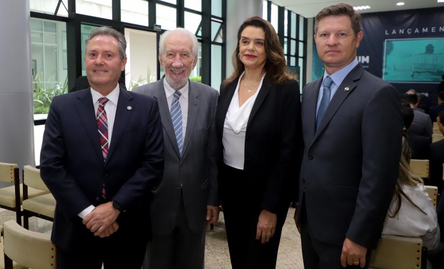 Santin Roveda participa do lançamento do E-Fórum pelo TJPR