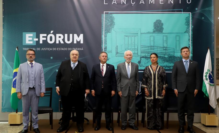 Santin Roveda participa do lançamento do E-Fórum pelo TJPR