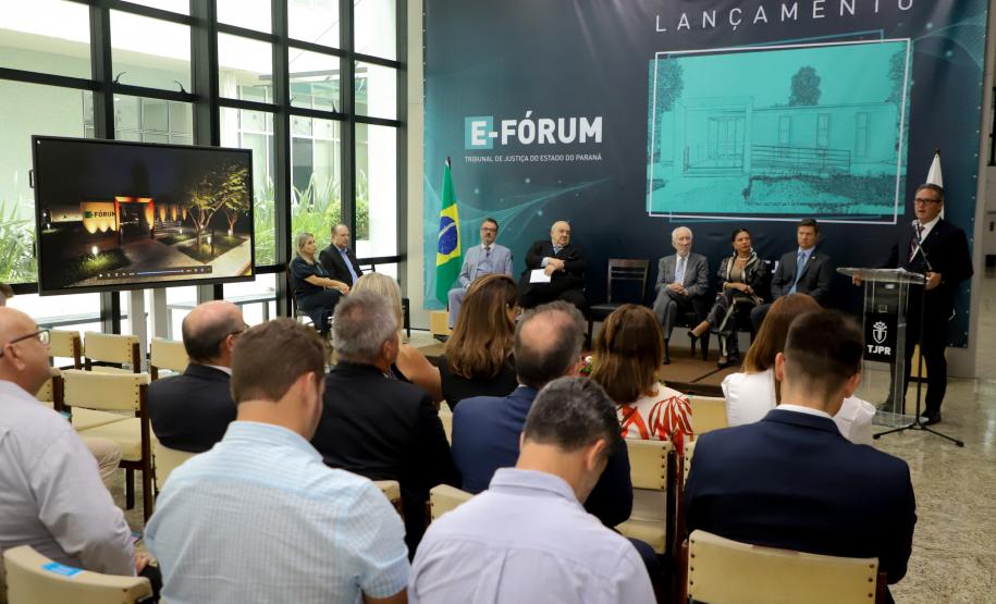 Santin Roveda participa do lançamento do E-Fórum pelo TJPR