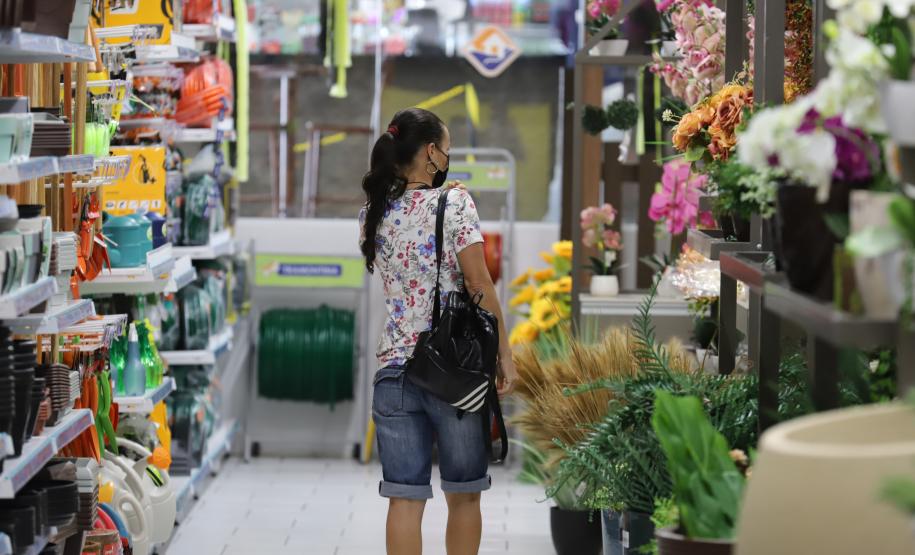 Procons do Paraná promovem ações para marcar o Dia Internacional do Consumidor