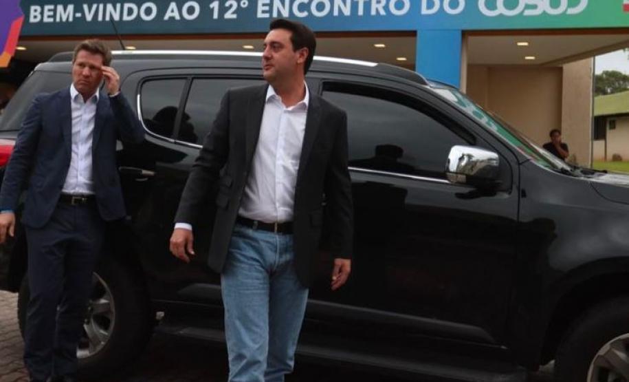 Santin Roveda acompanha Governador Ratinho Júnior na reunião do COSUD em Florianópolis