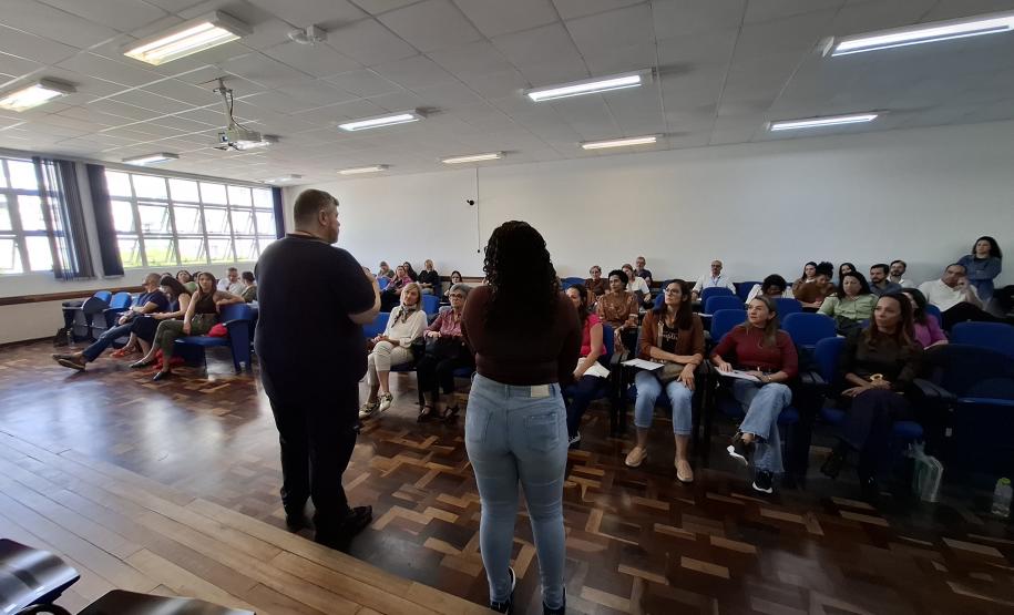Sistema Socioeducativo do Paraná promove formação de mediadores de leitura para fortalecer práticas pedagógicas