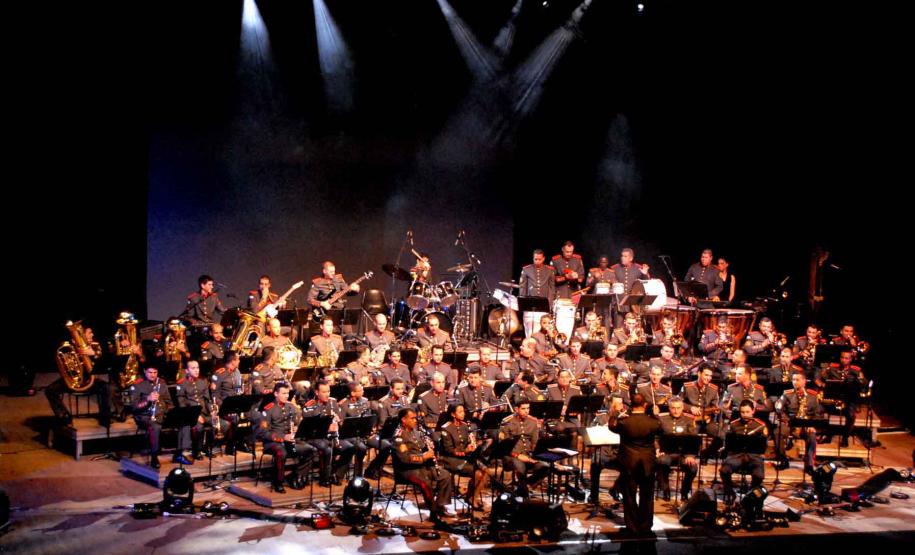 Curitiba, 03-09-2009  Concerto da Banda de Música, em comemoração aos 155 anos da Polícia Militar do Paraná.Foto: Paulo Rosa DETRAN